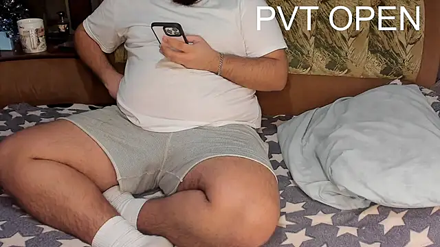 Snapshot of teddy_alan chatting on February 2025 05:02:02 PM teddy alan online show from February 2025 05:02:02 PM