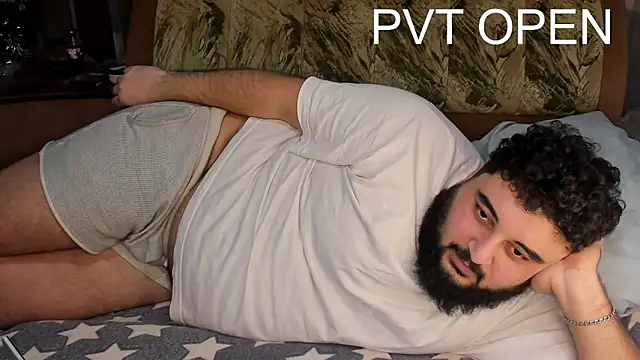 Snapshot of teddy_alan chatting on February 2025 05:39:02 PM teddy alan online show from February 2025 05:39:02 PM