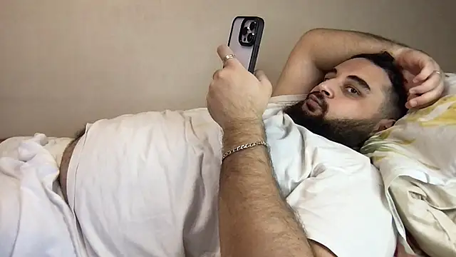 Snapshot of teddy_alan chatting on September 2025 04:39:02 PM teddy alan online show from September 2025 04:39:02 PM