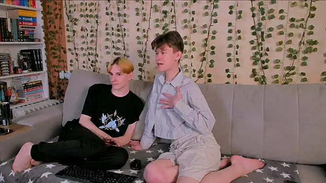 AndrewwCarter2 online show from March 2026 08:25:02 PM