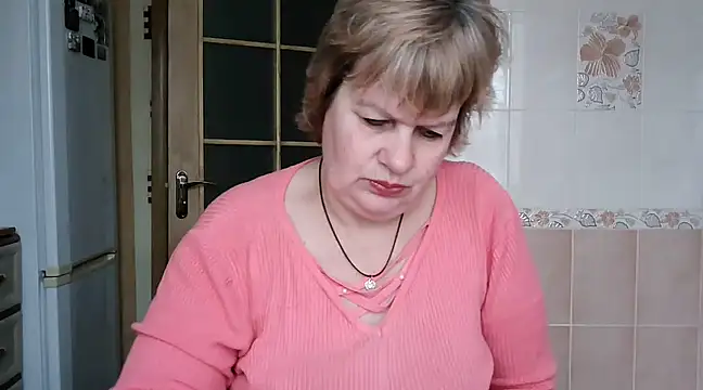 Snapshot of Ettie_Tonia chatting on February 2025 01:08:01 PM Ettie Tonia online show from February 2025 01:08:01 PM