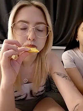 Snapshot of KeithTown chatting on February 2026 06:26:02 PM KeithTown online show from February 2026 06:26:02 PM