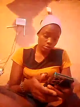 Snapshot of QUEEN-NAIMA chatting on September 2025 09:22:02 AM QUEEN-NAIMA online show from September 2025 09:22:02 AM