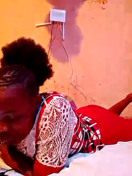 Snapshot of QUEEN-NAIMA chatting on October 2025 12:47:01 PM QUEEN-NAIMA online show from October 2025 12:47:01 PM