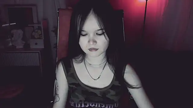 Elainebeness online show from May 2026 07:11:02 PM