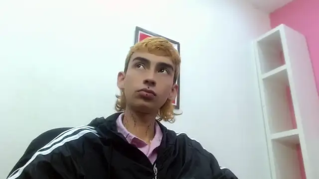 ttimy x boy online show from February 2026 03:16:02 AM