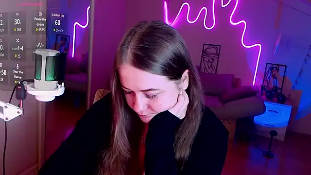 LizzyShine online show from September 2025 03:49:01 PM