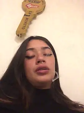 Miss oliviaa online show from January 2025 11:00:01 PM