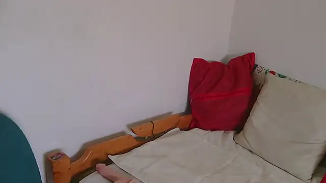 Miss oliviaa online show from February 2025 08:33:01 PM