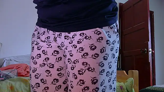 Miss oliviaa online show from February 2025 10:09:02 PM