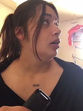 Miss oliviaa online show from November 2025 02:27:02 PM