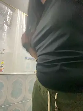 Snapshot of Miss_oliviaa chatting on February 2026 11:03:02 PM Miss oliviaa online show from February 2026 11:03:02 PM