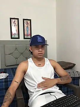 Snapshot of logannth chatting on March 2026 05:00:01 AM logannth online show from March 2026 05:00:01 AM