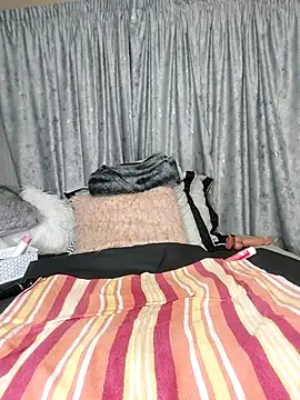 Snapshot of ThickianaRider chatting on October 2025 02:50:02 PM ThickianaRider online show from October 2025 02:50:02 PM