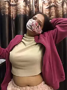 Snapshot of bigtitsqueen chatting on December 2024 03:50:02 AM bigtitsqueen online show from December 2024 03:50:02 AM