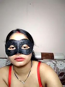 Snapshot of bigtitsqueen chatting on April 2026 07:28:01 AM bigtitsqueen online show from April 2026 07:28:01 AM