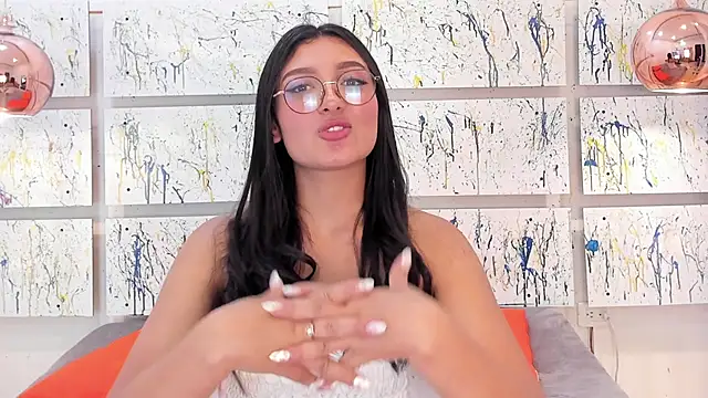 Snapshot of Afrodita_Shalom chatting on December 2024 02:24:02 PM Afrodita Shalom online show from December 2024 02:24:02 PM