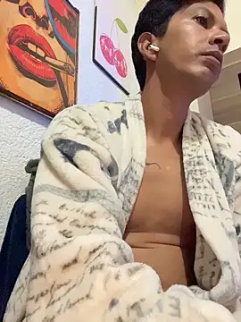 Snapshot of paulkrotz chatting on November 2025 05:08:02 AM paulkrotz online show from November 2025 05:08:02 AM