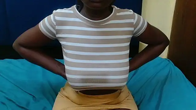 Snapshot of MilkyTitties chatting on April 2026 04:46:01 AM MilkyTitties online show from April 2026 04:46:01 AM