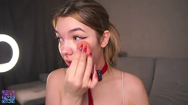 VeronaAppleberry online show from March 2025 01:31:02 AM