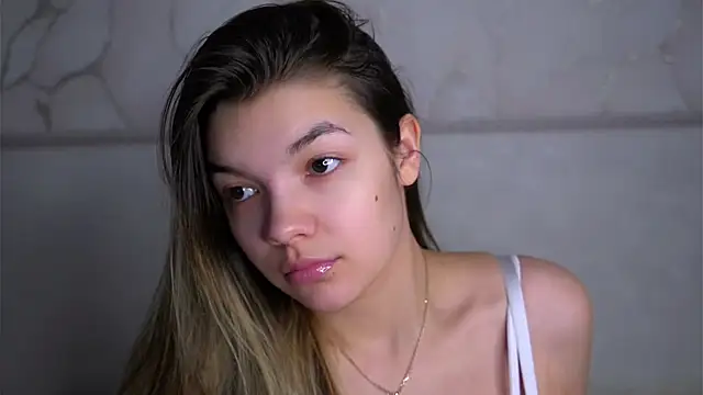 Snapshot of VeronaAppleberry chatting on February 2026 01:02:02 AM VeronaAppleberry online show from February 2026 01:02:02 AM