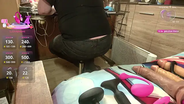 misteryman1956 online show from November 2025 09:58:01 PM