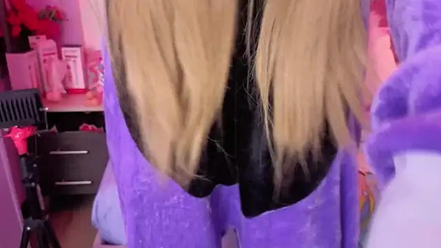 Snapshot of lauren_evans96 chatting on March 2026 03:45:02 AM lauren evans96 online show from March 2026 03:45:02 AM