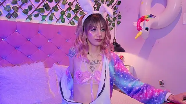 Snapshot of lauren_evans96 chatting on April 2026 03:48:01 AM lauren evans96 online show from April 2026 03:48:01 AM