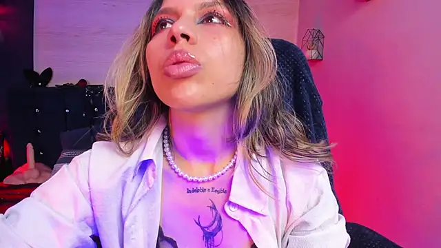 delilah fix online show from April 2026 09:16:01 PM