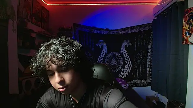 Snapshot of kairozz chatting on November 2025 07:32:02 PM kairozz online show from November 2025 07:32:02 PM