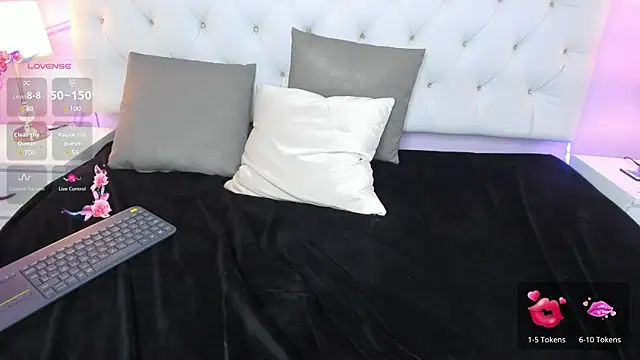 Snapshot of Nicol_Betancur chatting on February 2025 07:37:01 AM Nicol Betancur online show from February 2025 07:37:01 AM