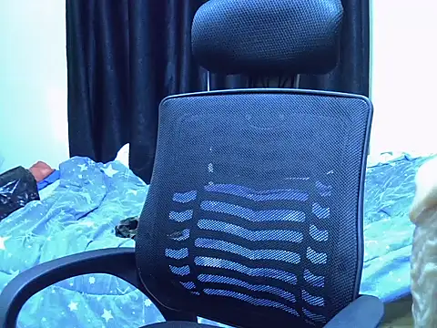 Horny-slut  online show from February 2026 06:28:01 AM