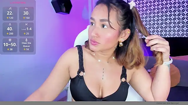 Sussy sunny online show from January 2025 08:18:02 PM