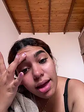 Snapshot of Anny_arango_ chatting on December 2024 04:35:02 PM Anny arango online show from December 2024 04:35:02 PM