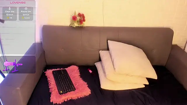 karina gomez 18 online show from October 2025 11:44:01 AM