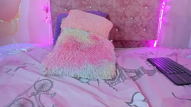 Bella  sweet online show from February 2025 09:46:02 PM