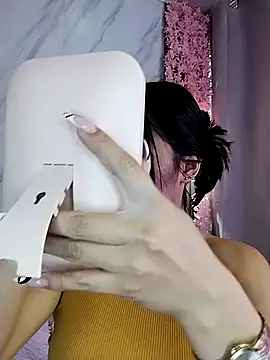 Nanda Vixen online show from September 2025 10:35:02 PM