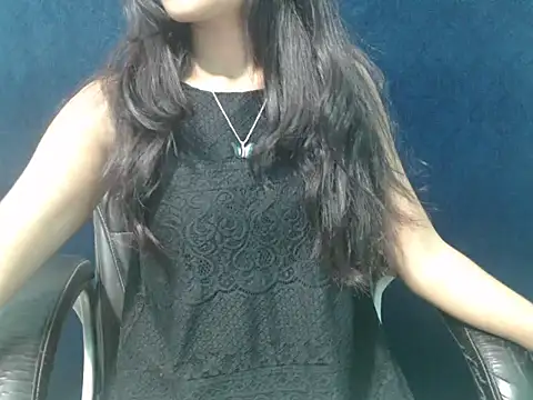 Yashi online show from November 2025 01:33:02 PM