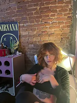 spacegirlll online show from February 2026 12:44:01 AM