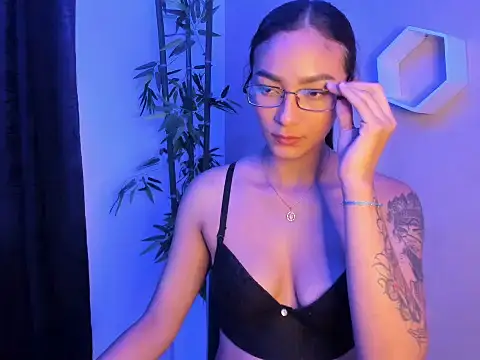 Snapshot of ASIAM_BRUNET chatting on May 2026 11:56:02 PM ASIAM BRUNET online show from May 2026 11:56:02 PM