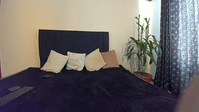 ChloeTurner  online show from December 2024 12:58:02 PM