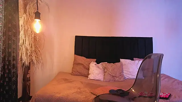 ChloeTurner  online show from September 2025 08:12:02 PM