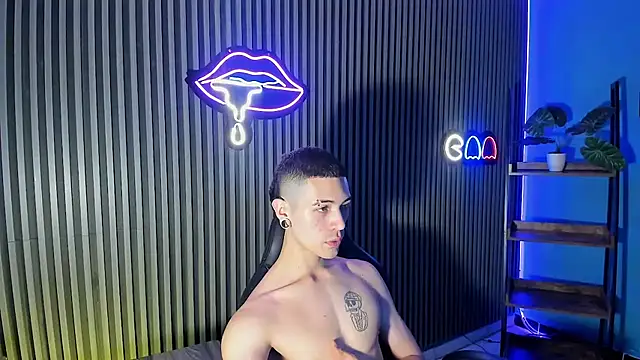 Jefer rick  online show from October 2025 12:36:02 PM