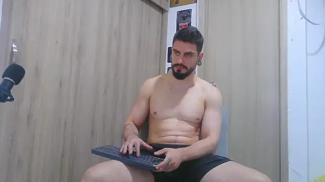 Aaron kwok28 online show from November 2025 02:32:01 AM