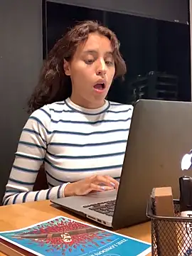 Katee Jones online show from February 2025 01:23:01 AM