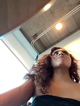 Katee Jones online show from January 2026 10:47:01 PM