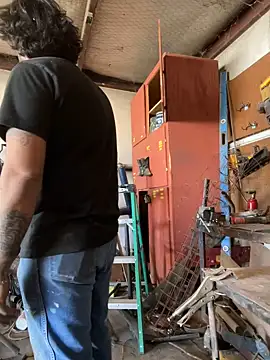 yomanfriend online show from December 2024 07:43:02 PM