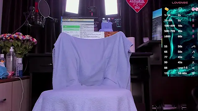 Raissa sky26 online show from September 2025 02:46:01 AM