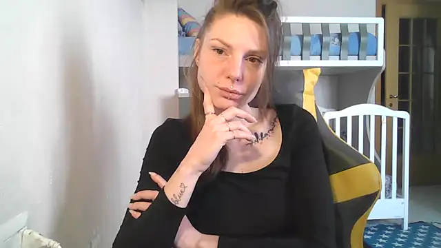 Snapshot of Feli_blue chatting on January 2025 08:40:02 AM Feli blue online show from January 2025 08:40:02 AM
