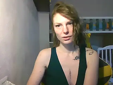 Snapshot of Feli_blue chatting on February 2025 08:48:01 AM Feli blue online show from February 2025 08:48:01 AM